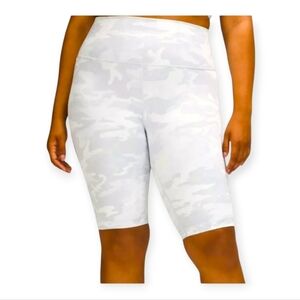 Lululemon Wunder Under High-Rise Short 10" Size 14 NWT